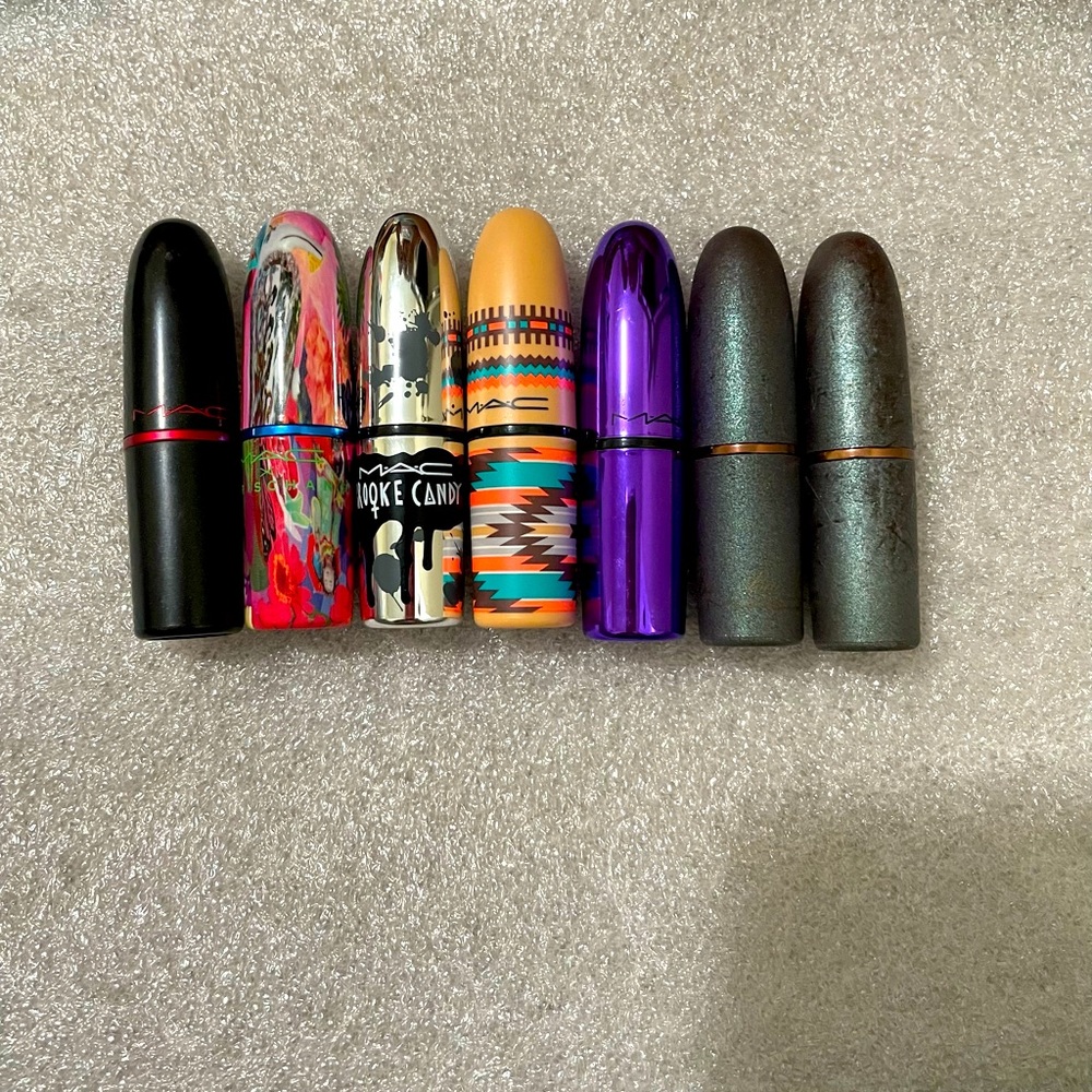 Mac lipsticks set of 7